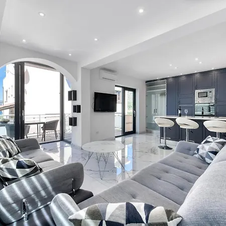 Sunny View Apartman *